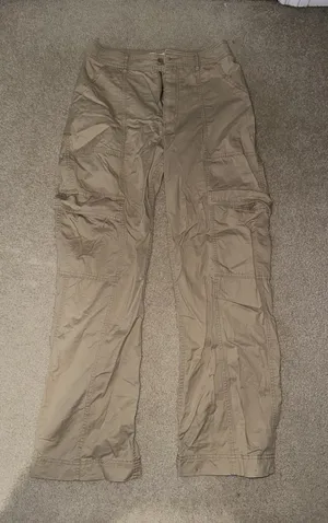 Abercrombie Khaki Cargo Pants thumbnail 1