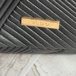 ALDO Black Textured Crossbody Bag Gold Chain Adjustable Shoulder Purse Handbag thumbnail 5