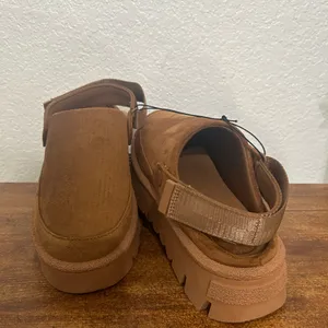 Cliffs by WHITE MOUNTAIN Women’s Suede Platform Clog in Brown thumbnail 4