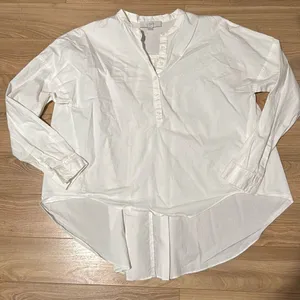 Ann Taylor Loft Size M White‎ Shirt Blouse Top Women thumbnail 1