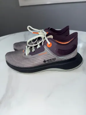 Vasque Trail Runner Sneaker in Purple with Orange Highlights Size 6.5 thumbnail 4