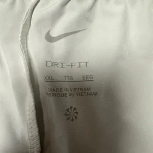 1903 | Nike‎ NikeCourt Dri-FIT Athletic Tennis Shorts White Womens XXL thumbnail 5