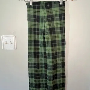Princess Polly Plaid Green Women's Pants Holiday Plaid thumbnail 5