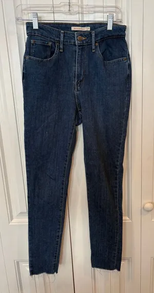 Levi's 721 High Rise Skinny Jeans Size 27‎ thumbnail 1