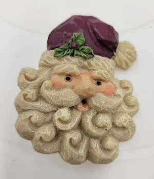Vintage Carved Santa Claus Face 2.5" Resin Pin Brooch Christmas Holiday Retro thumbnail 1