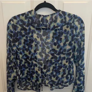 Topshop Blue Green Leopard Print Sheer Ruffle Tie Front Blouse US 2 thumbnail 5
