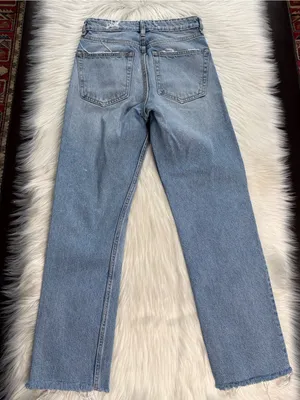 Zara TRF Faded Frayed High Waisted Jeans thumbnail 4