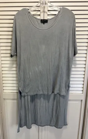 POL Gray Short Sleeve High Low Tunic T-Shirt Size L Soft Casual Relaxed thumbnail 1