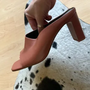 REFORMATION Lou Lou Block Heel Mule In Brown Size‎ 6.5 thumbnail 6