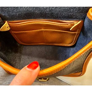 Vintage Y2K DOONEY & BOURKE Tan & Navy Pebbled Leather Crossbody thumbnail 10