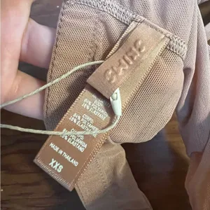 NWT‎ Skims Fits Everybody Sheer Scoop Bralette Ochre XXS thumbnail 3