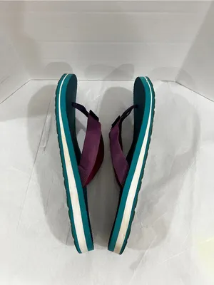 TEVA Deckers Flip-Flop Teal And Purple Size 9 Or 9.5 Lightweight Comfy thumbnail 4
