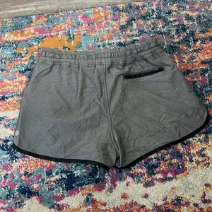 Lululemon Varsity pull on shorts thumbnail 4