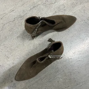 Steve Madden 8 point brown suede ankle boot thumbnail 3