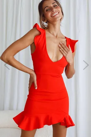 Selfie Leslie Red Dress thumbnail 1