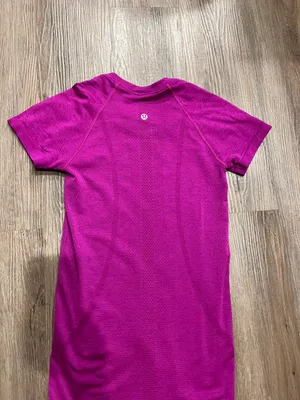 Swiftly Tech Short Sleeve thumbnail 2