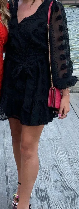 Black dress thumbnail 1