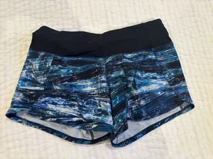 Rare Lulu lemon shorts thumbnail 1