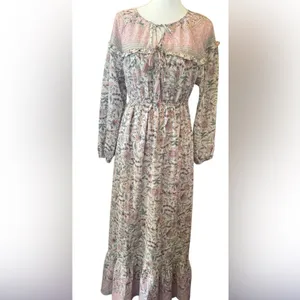 lovestitch Cream Floral Long Sleeve Maxi Dress size M thumbnail 4