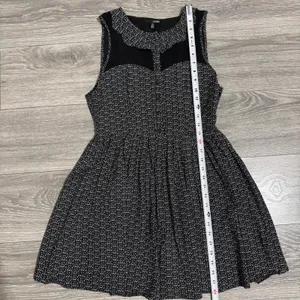 Ladakh Black White Geometric Print Fit Flare Zip Dress Women Size 4‎ Cutout thumbnail 14
