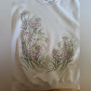 Jerzees Vintage Bleeding Heart Beige Sweatshirt, Size L thumbnail 2
