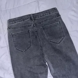 High Waist Jeans thumbnail 8