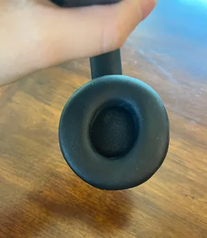 . Solo Pro Wireless Headphones thumbnail 4