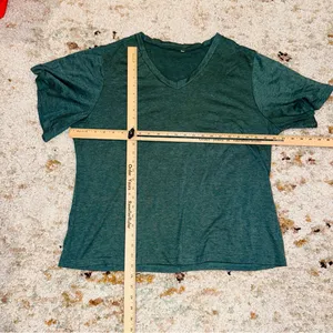 Women's Green V thumbnail 4