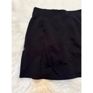 American Eagle Women's Sz Small It Knit Skirt Skort Black Slit Front Shorts Mini thumbnail 8