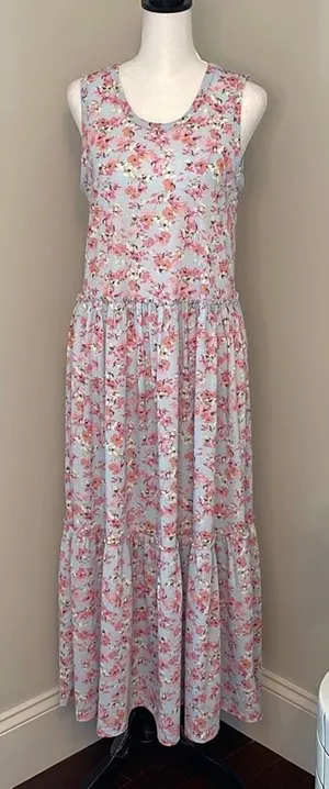 NWT MIA & TESS Sleeveless Summer Dress.‎ Size Small. Blue/pink Floral thumbnail 1