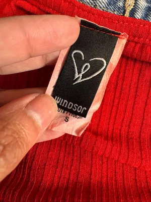 Windsor Red Ribbed Surplice Wrap Top Womens Small Ruched Tie Sides Long Sleeve thumbnail 5