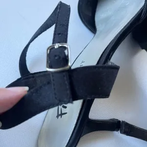 Fioni Nights Satin Kitten Heel Sandals Womens Size 8.5 Strappy Y2K Glam Cocktail thumbnail 9