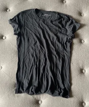 Vince medium black tee‎ thumbnail 1