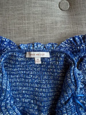 Skies Are Blue Blue Ruffled Tank thumbnail 3