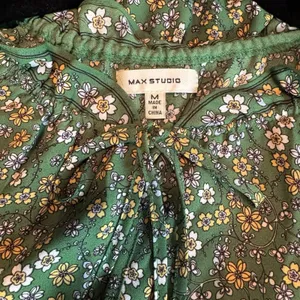 Max Studio Boho Floral Ruffle Collar Ties Tiered Mini Dress Sz M Peasant Hippie thumbnail 5