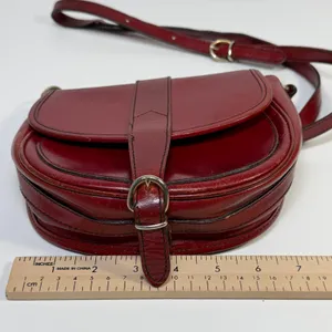 Ann Taylor Vintage Burgundy Leather‎ Saddle Bag Crossbody Made in Italy Classic thumbnail 10