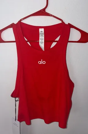 Alo Yoga Tank thumbnail 1