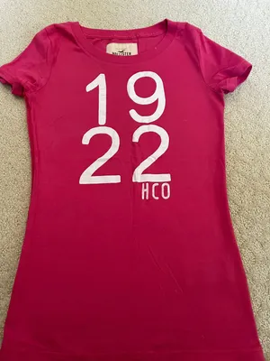 Hollister Pink Tshirt thumbnail 1