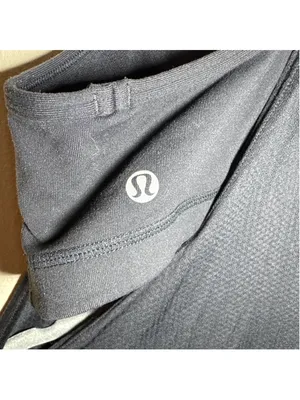Lululemon Racerback Tank Top Black Size 8 thumbnail 3