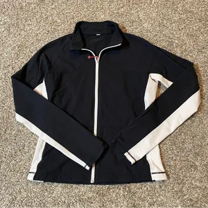 Lululemon Activewear Zipper Top Size 2 thumbnail 10