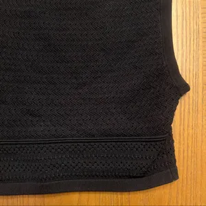 Babaton Aritzia Pointelle Stitch Stretch Sleeveless Tank Top‎ Black Size XXS thumbnail 10