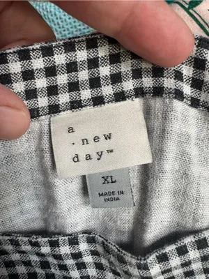 A New Day Linen Blend Black & White Gingham Tank Top thumbnail 6