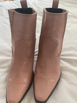 SheIn Pink Cowboy Boots thumbnail 2