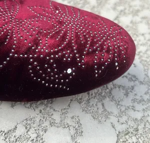 Schutz Burgundy Velvet Loafers Size 6 B Studded Slip On Flats Preppy thumbnail 4