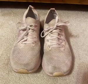Nike Epic Reacts Sneakers thumbnail 2