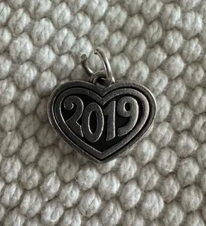 Retired James Avery 2019 Heart with Year Charm thumbnail 1