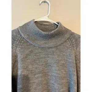 Quince Australian Merino Wool Cropped Mock Neck Sweater in Heather Grey Size L thumbnail 6