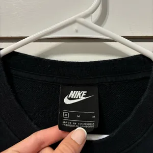 Nike Colorblock Crewneck Sweatshirt thumbnail 4