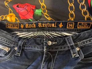 Rock Revival Jeans thumbnail 3