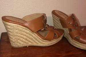 Pesáro Brown Wedge Sandals Size 8.5 thumbnail 1